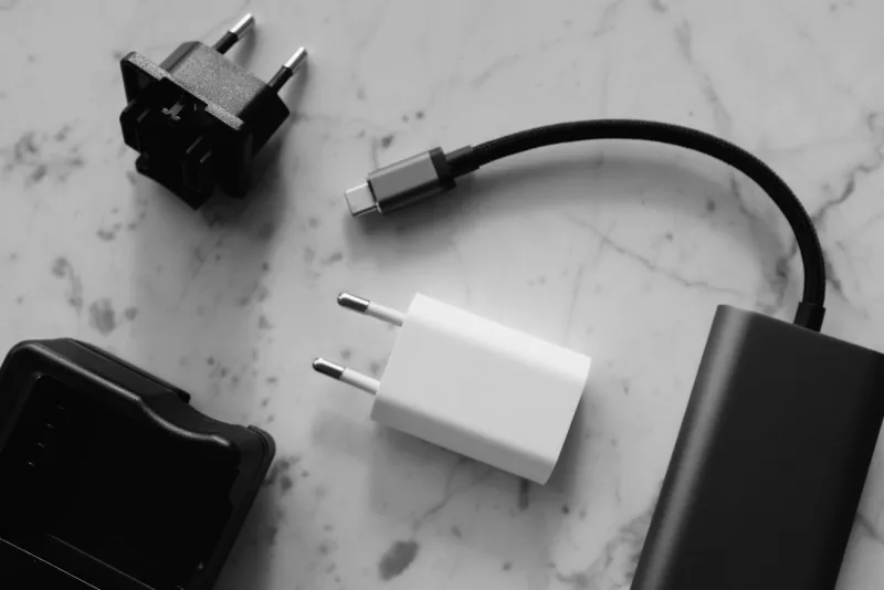 We'll Die on This Hill: The Art of Defending Apple When You Know Deep Down They Messed Up