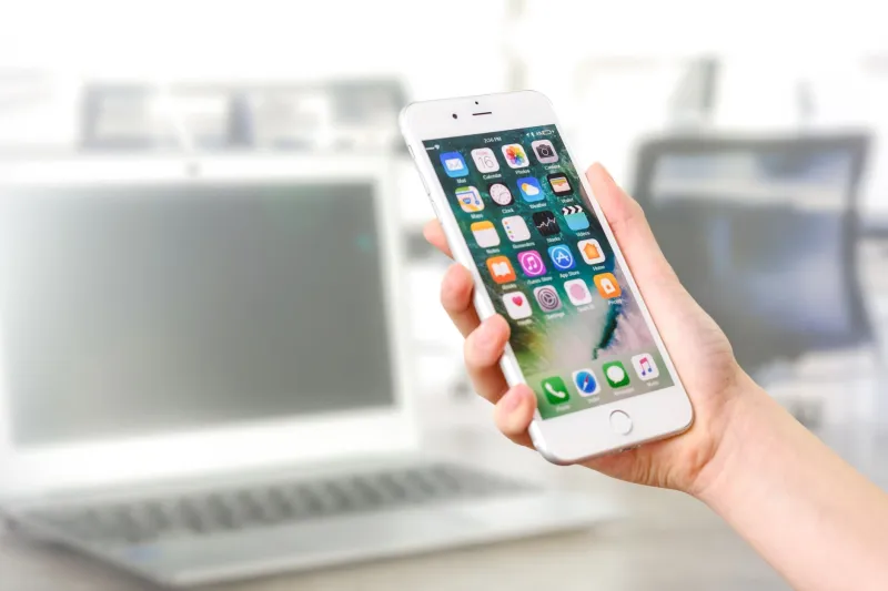 One Foot Out the Door: What Happens to Your Brain When You Try to Leave Apple's World